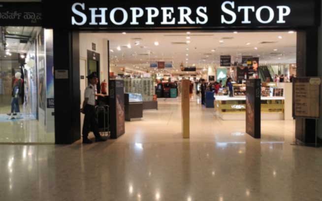 swot analysis of shoppers stop 1